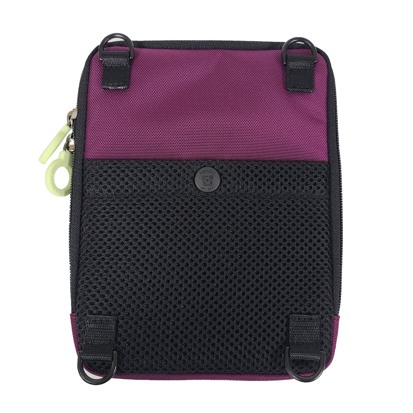 The back of the Navi-Badge pouch has a breathable mesh padded pocket in black, with a black snap closure at the top. There are four small D rings in each corner to attach the neck and waist straps.